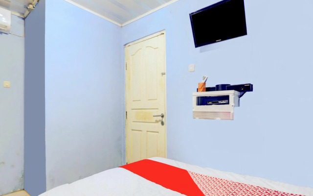 Vaccinated Staff - OYO 90190 Asha Kost Syariah