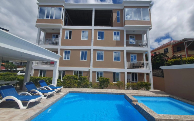 Lovely 2-bedroom apartment with shared jacuzzi & pool