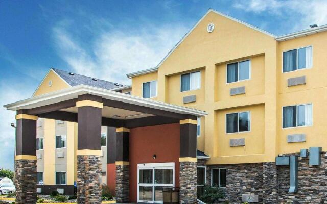 Comfort Inn & Suites Waterloo - Cedar Falls