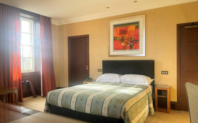 The Mansefield Hotel