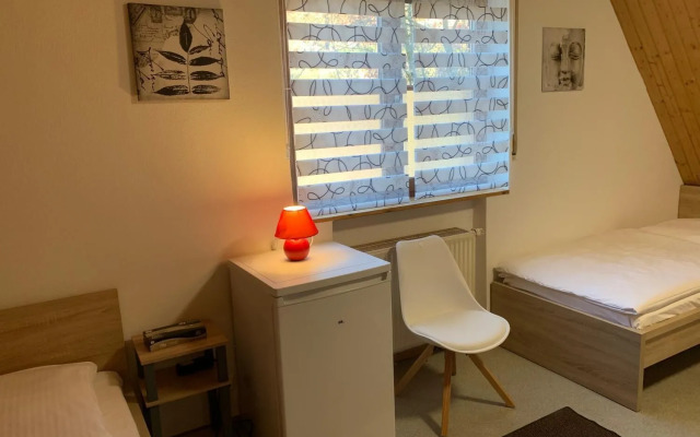 AB Apartment Objekt 122 - Hostel