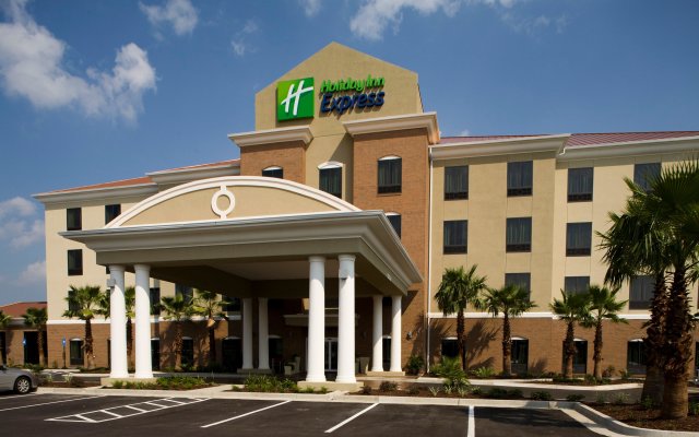 Holiday Inn Express Hotel & Suites Waycross, an IHG Hotel
