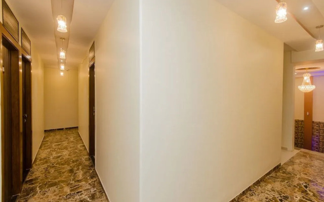 OYO 11706 Hotel Avion Park