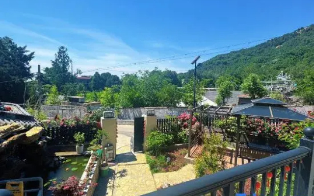 Floral Hotel · Taishan Oak Wei Hotel (Hongmen Mountain Entrance ）