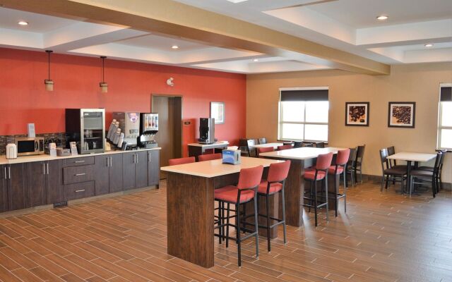 Best Western Plus Kindersley Hotel