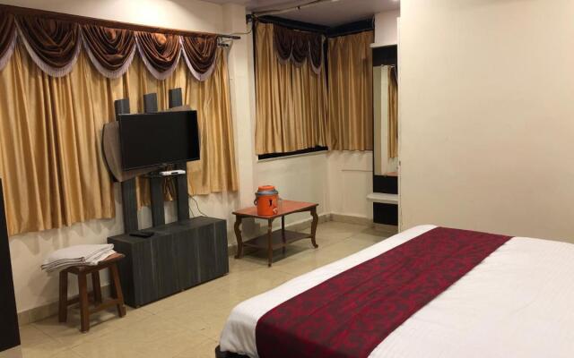 Hotel Satpura Safari