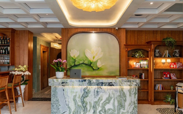 Misaki Saigon Airport