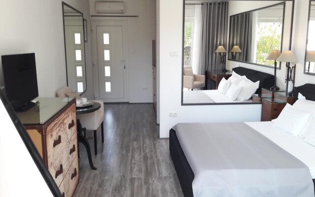 Refresh Boutique Apartments
