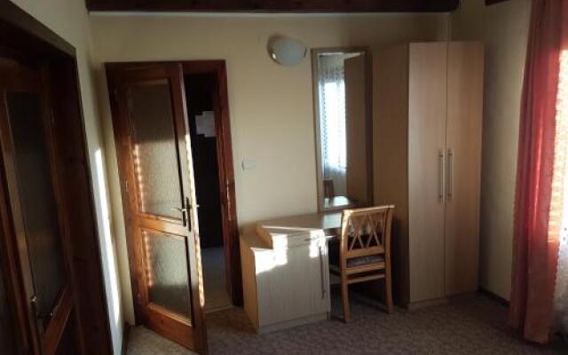 Family Hotel Jik