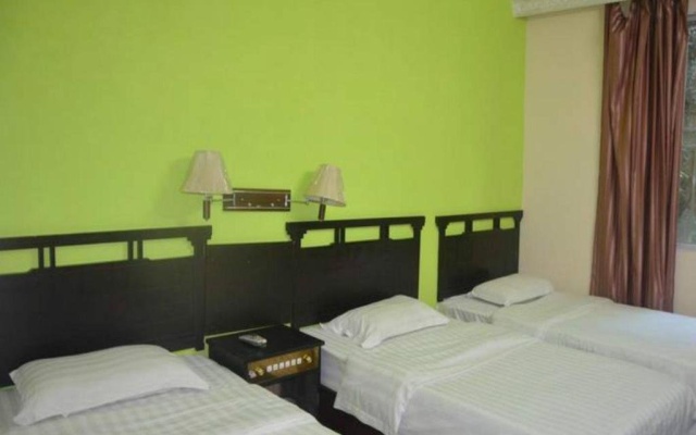 Yangshuo Longteng Hotel – Guest Rooms – Guilin