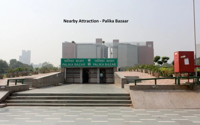 Oyo 6801 Hotel Shri Sai International
