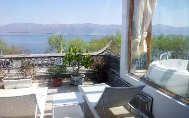 Haiyang Lanlan Erhai Garden Sea View Inn