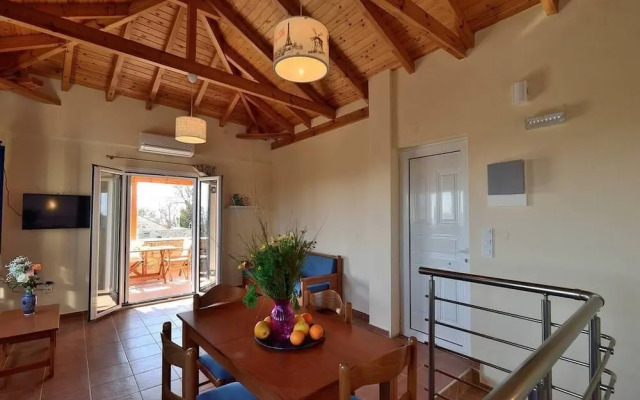 Iris Stone house/amazing view/1km to the beach