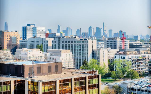 Crowne Plaza Frankfurt Congress Hotel, an IHG Hotel