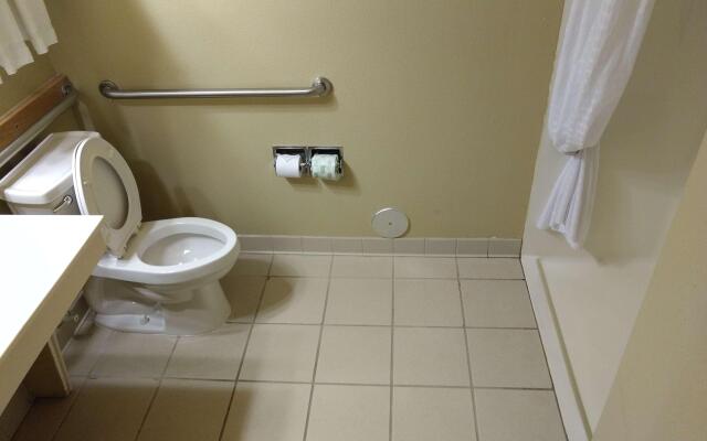 Holiday Inn Express & Suites Elyria by IHG