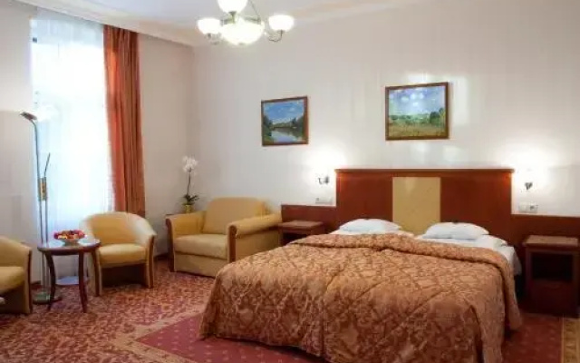 Elizabeth Hotel