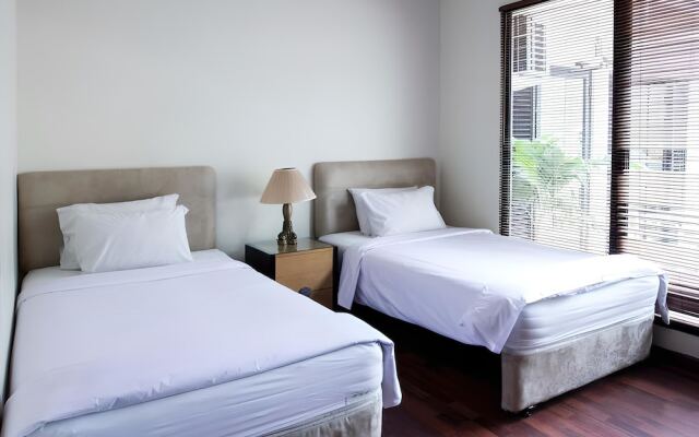 Kyriad Pejaten Suites