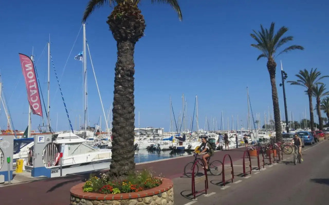 Les Flots Cypriano - INH 31649