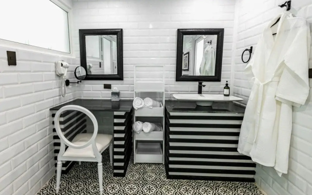 Gigi Brown Suites Puerto Viejo
