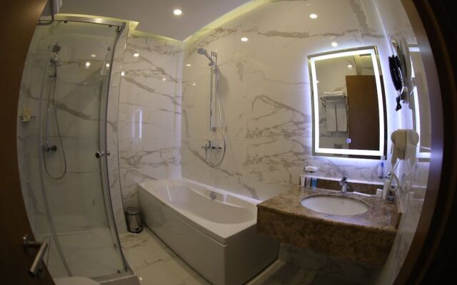 Madison Hotel Baku