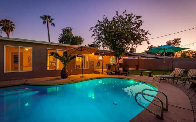 Sunset ASU Private Pool Updated Kitchen Baths