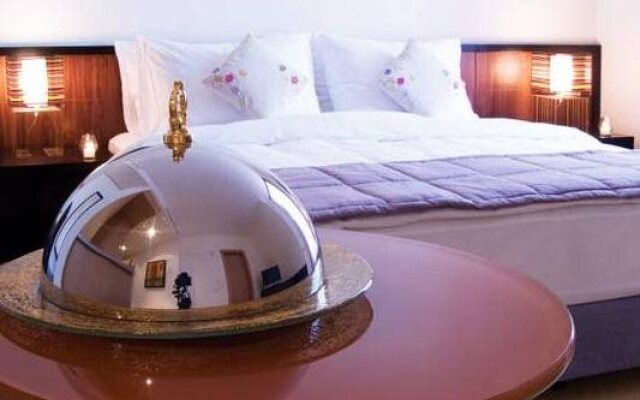 Burda 41 Hotel & Suites