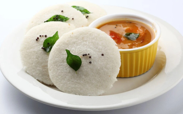 OYO 16469 Pramukh Hotels