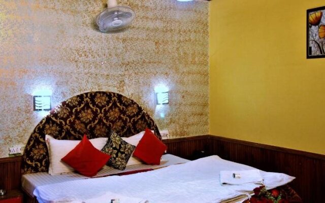 Hotel Chetna & Cottages