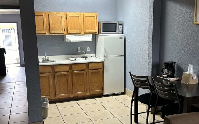 Americas Best Value Inn & Suites Groves Port Arthur