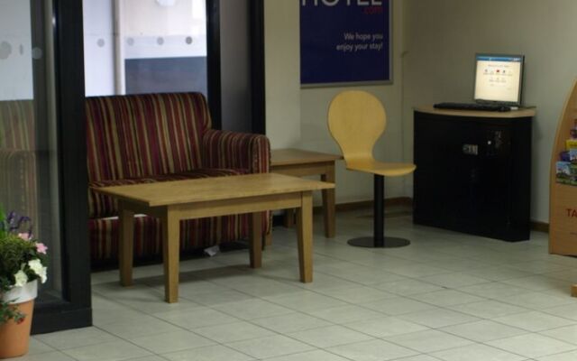 Travelodge Manchester Street Hotel