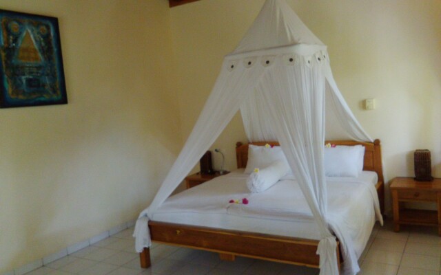 Starlight Restaurant & Bungalows