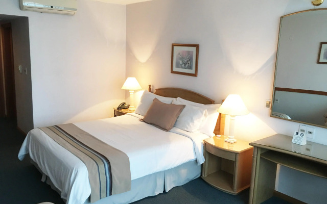 Crystal Palace Hotel