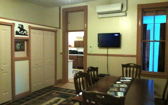 Historic Capitol Hotel Vacation Suites