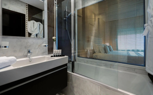 ADAM Hotel Suites