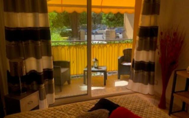 Location saisonnière Menton 50 m des plages