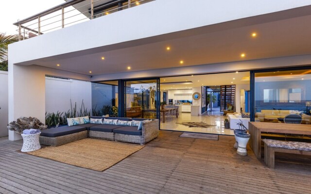 Dolphin Coast YOLO Spaces – Beach House Villa