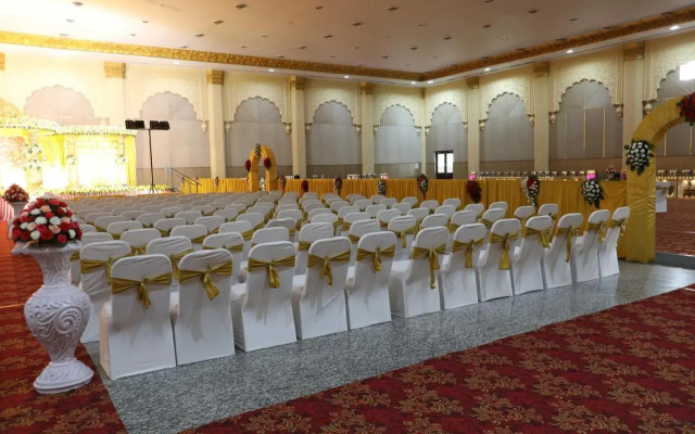 Gadiraju Palace Convention Centre & Hotel