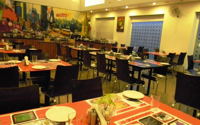 Red Fox Hotel East Delhi