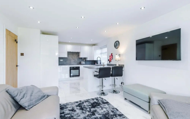 Modern 1BR Apartment in Whitefield