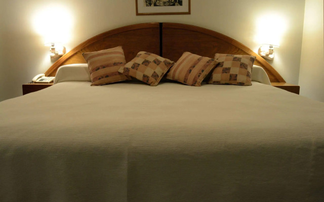 Apart Hotel Maué