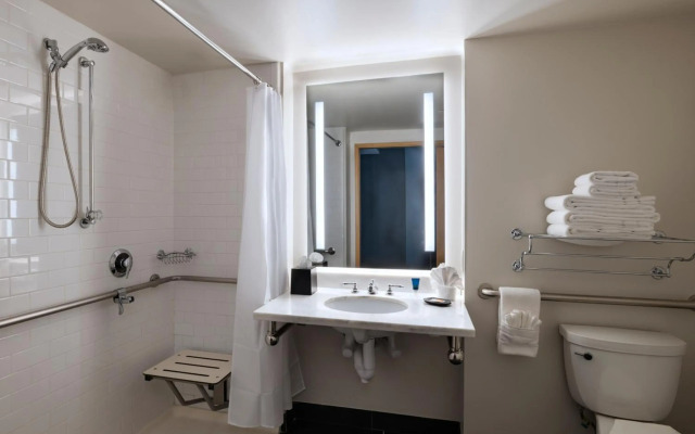 Four Points by Sheraton Houston West