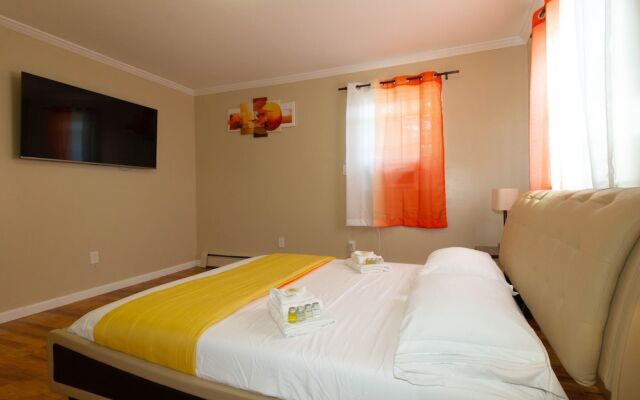 Cheerful & Beautiful 3-Bedroom Ranch