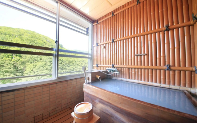 Ryotei Hanayura Ryokan