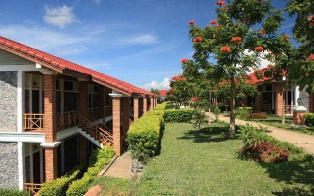 Vansana Plain of Jars Hotel