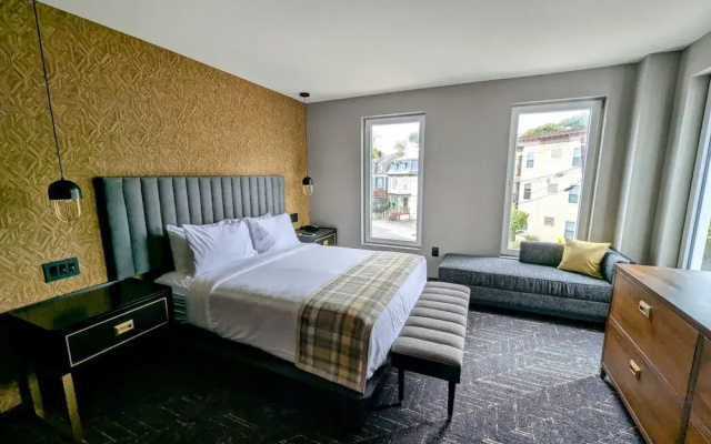 Beacon Suites Hotel