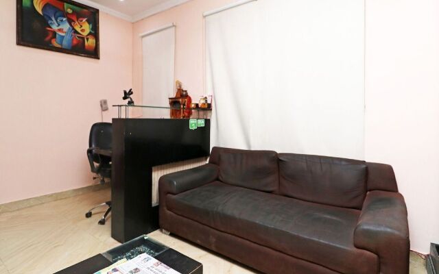 OYO 338 New Paradise