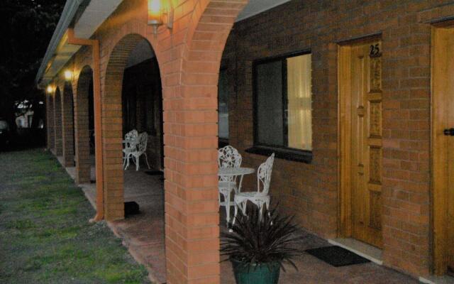 Cooma Country Club Motor Inn