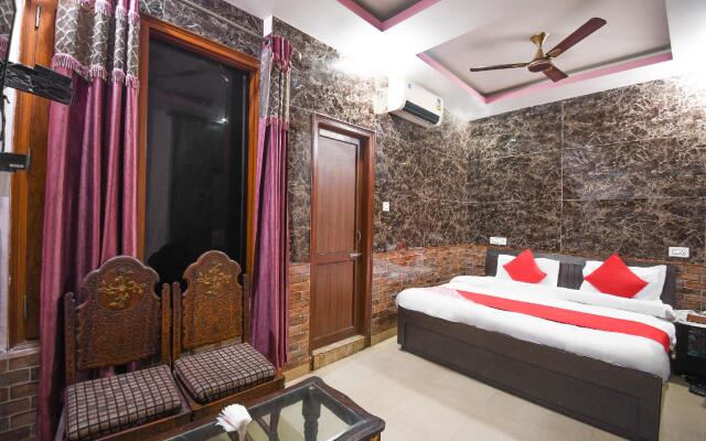 OYO 67033 Hotel Sahil Plaza