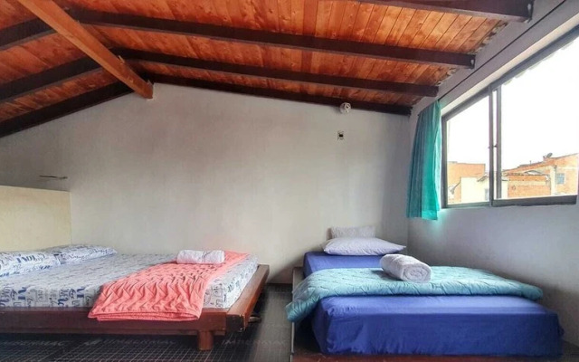 Hostel Metro Floresta Alojamiento