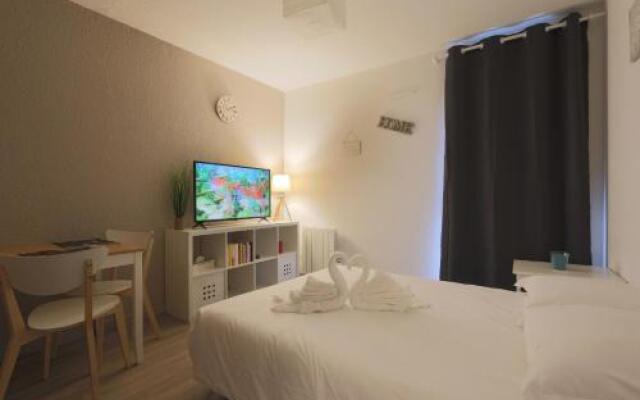 Very nice studio Tours